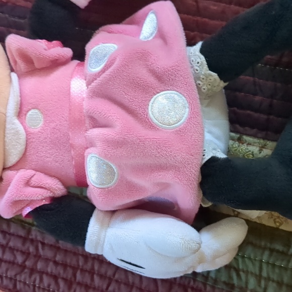 DISNEY STORE* Minnie Mouse Plush Stuffed Figure 18" tall. - Picture 8 of 11